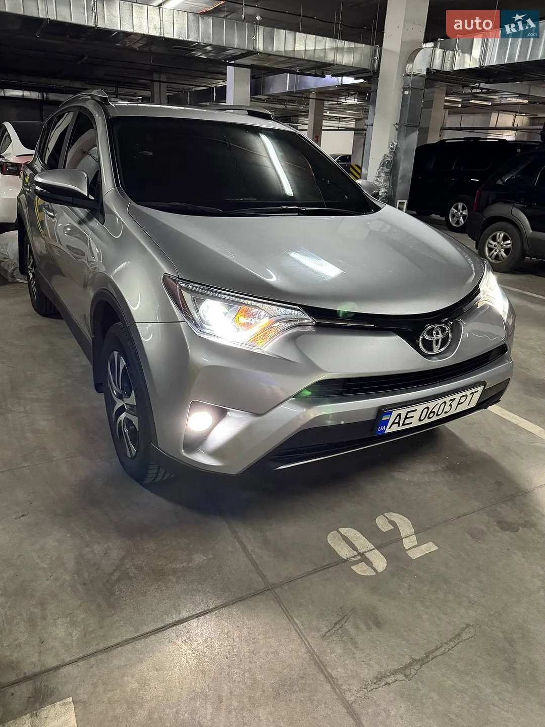 2016 Toyota RAV 4 - мініатюра 4