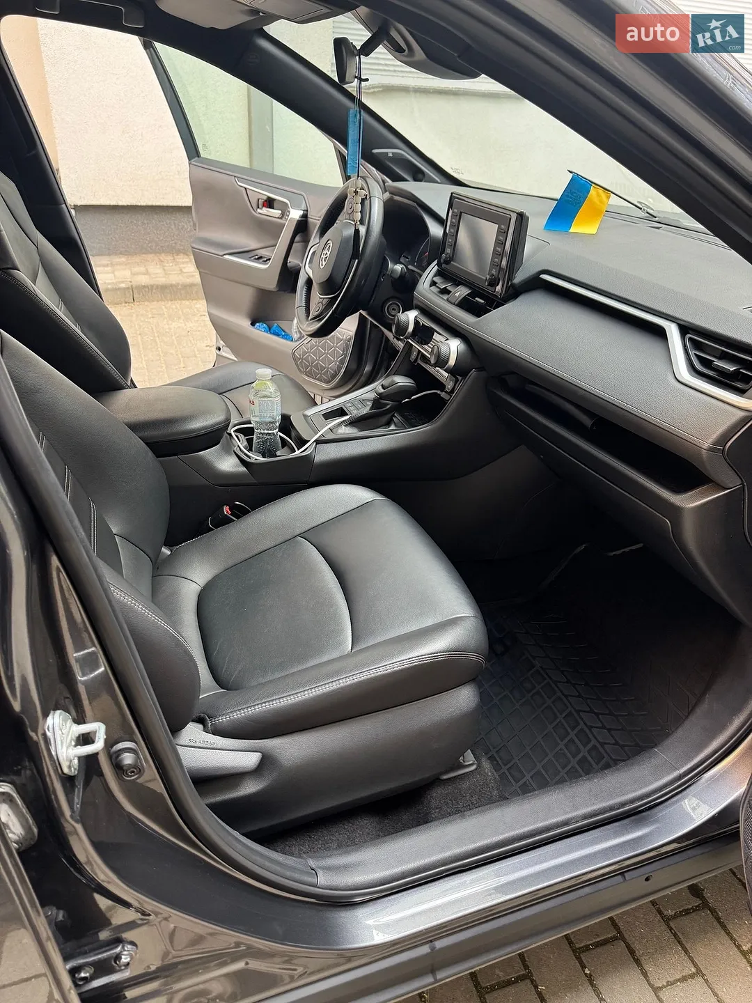 2019 Toyota RAV 4 - мініатюра 11
