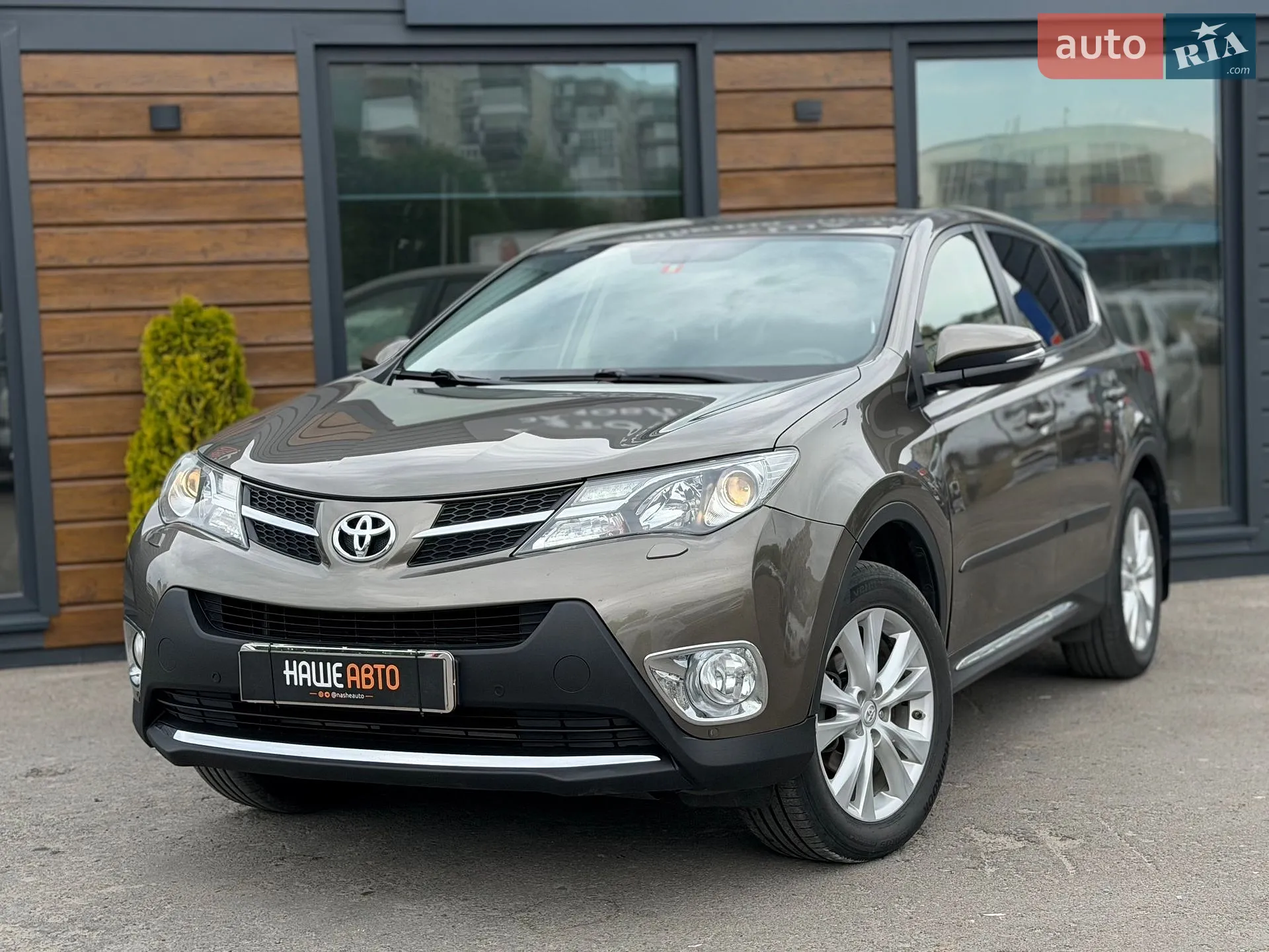2013 Toyota RAV 4 - мініатюра 3