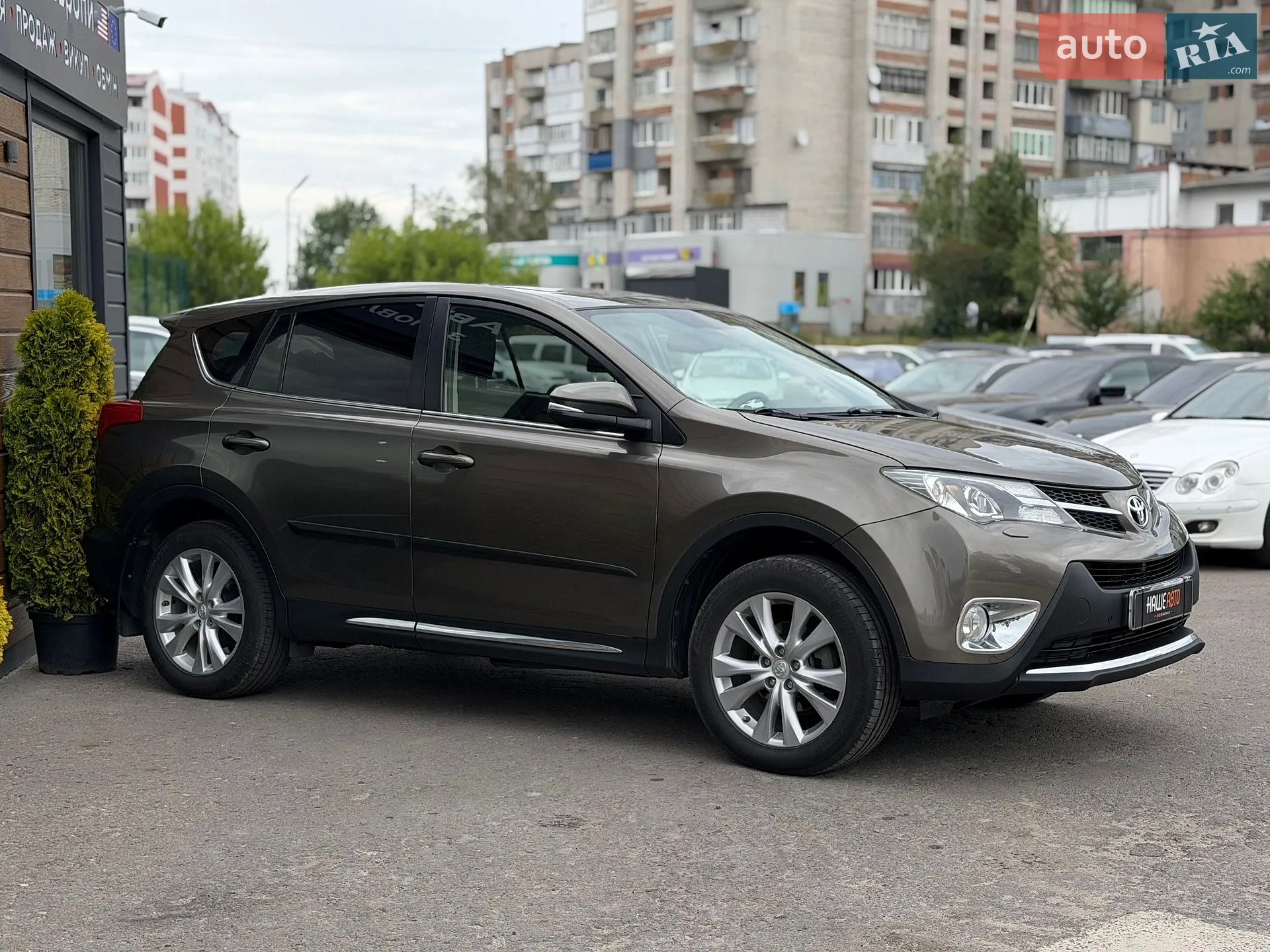 2013 Toyota RAV 4 - мініатюра 10