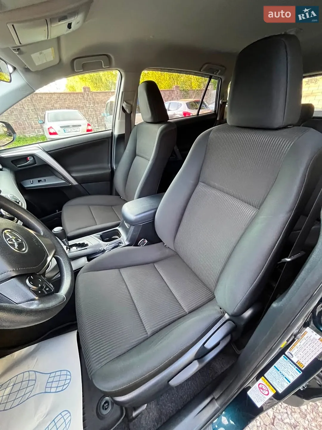 2018 Toyota RAV 4 - мініатюра 16