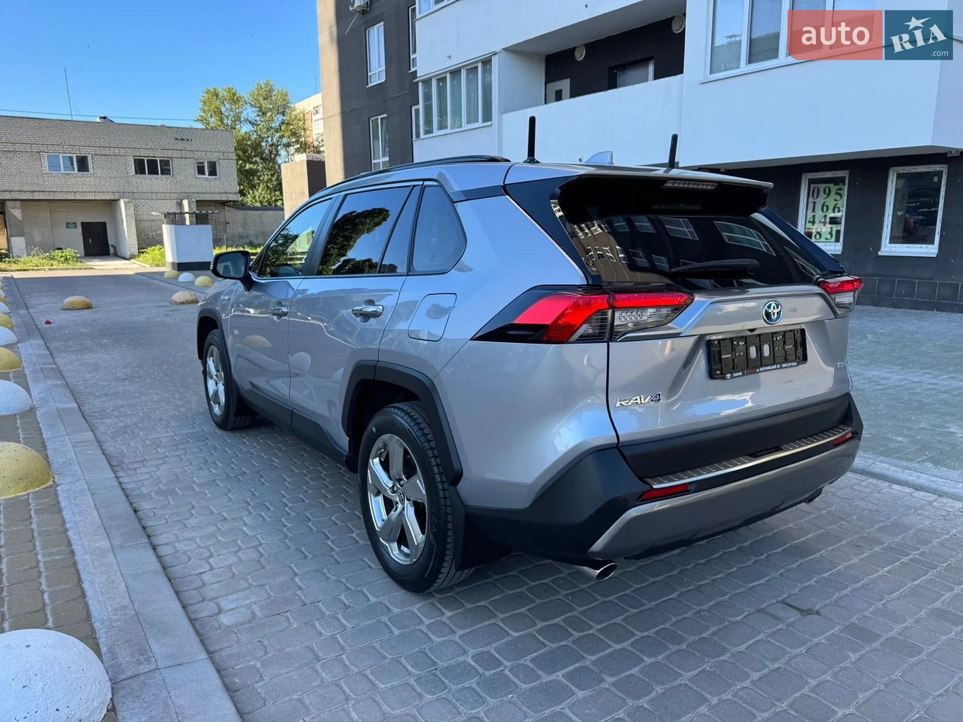 2021 Toyota RAV 4 - мініатюра 9