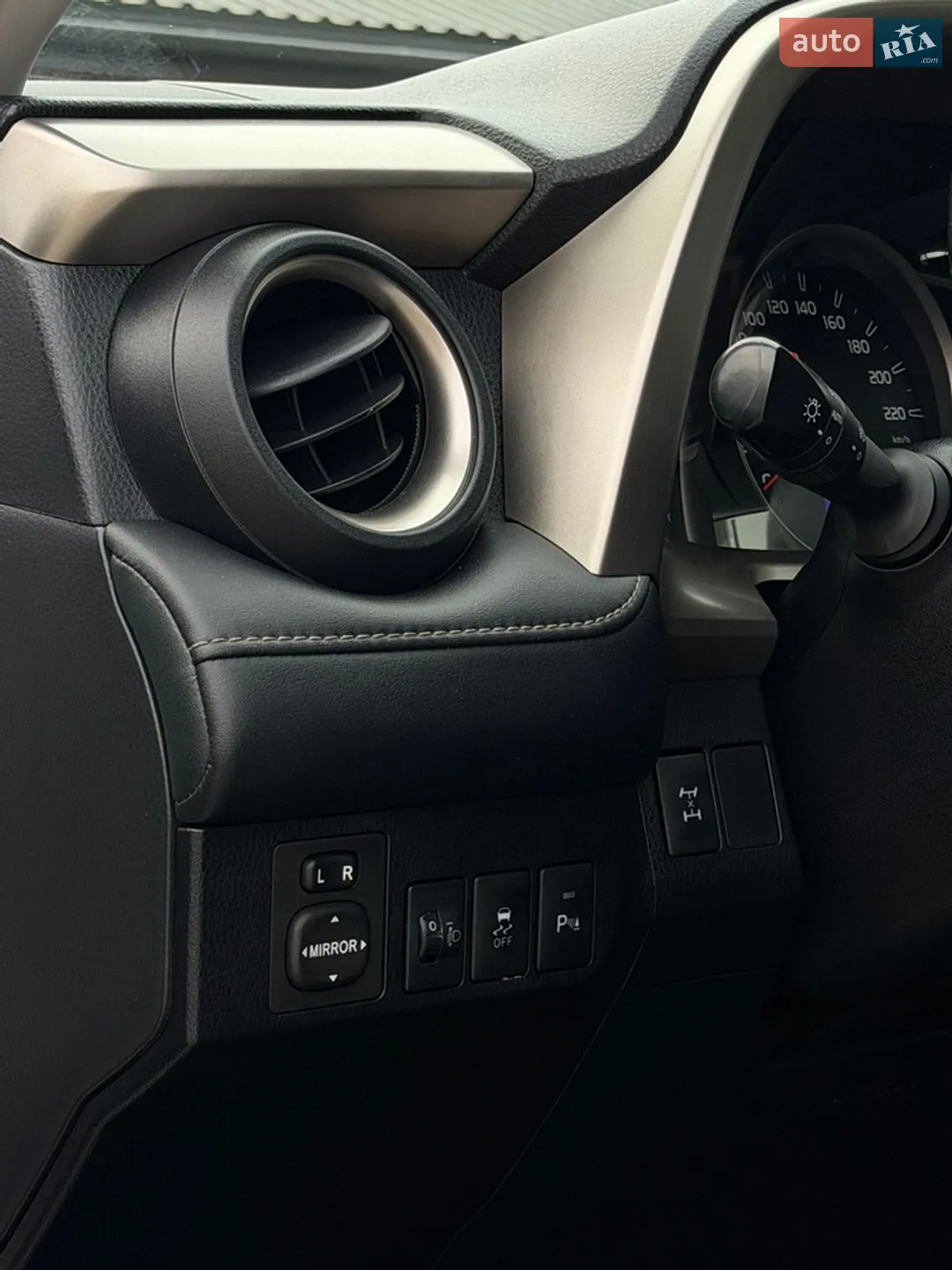 2016 Toyota RAV 4 - мініатюра 13