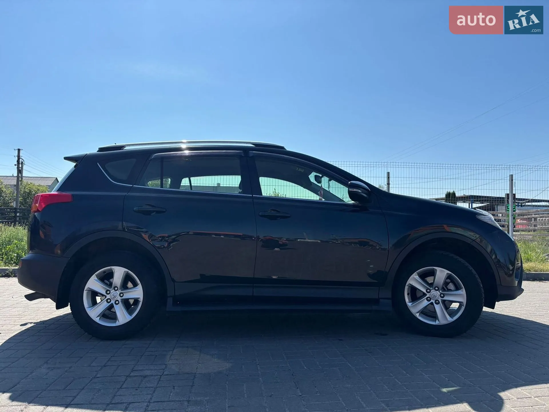 2013 Toyota RAV 4 - мініатюра 2