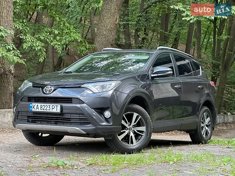 Toyota RAV4 2017