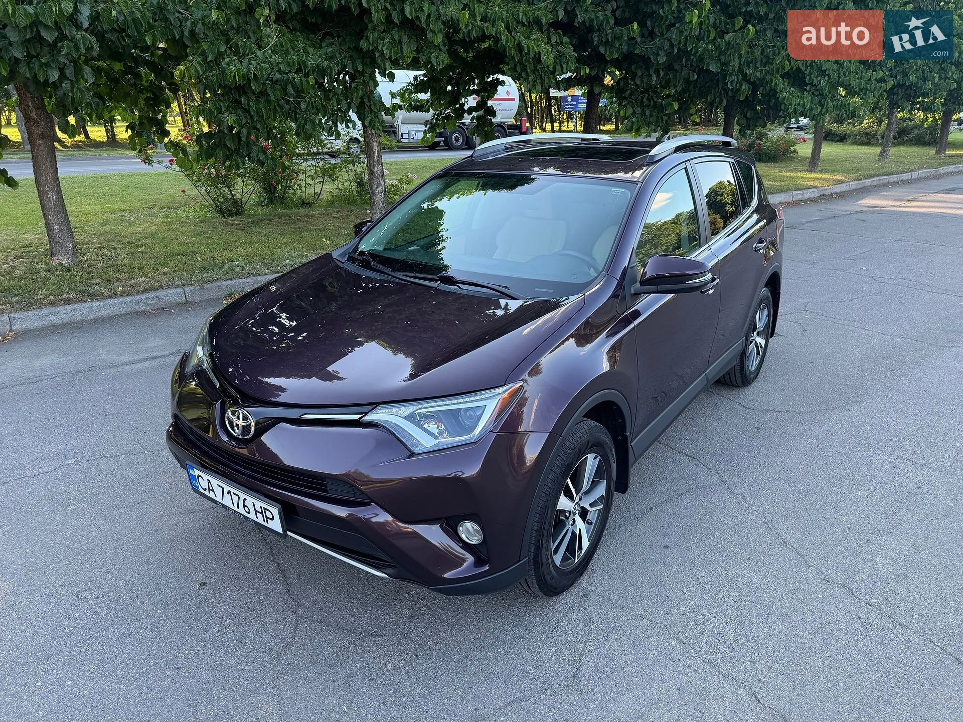 2016 Toyota RAV 4 - мініатюра 18