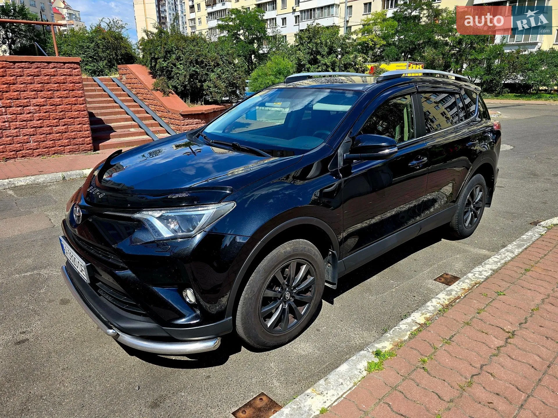 2017 Toyota RAV 4 - мініатюра 2