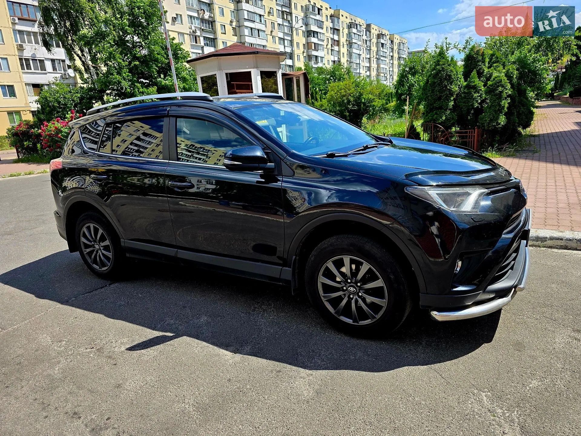 2017 Toyota RAV 4 - мініатюра 6