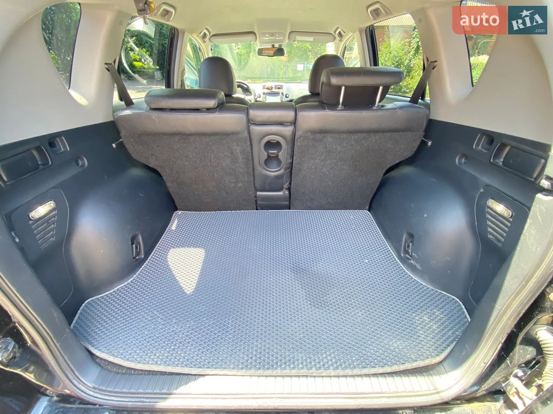 2010 Toyota RAV 4 - мініатюра 20