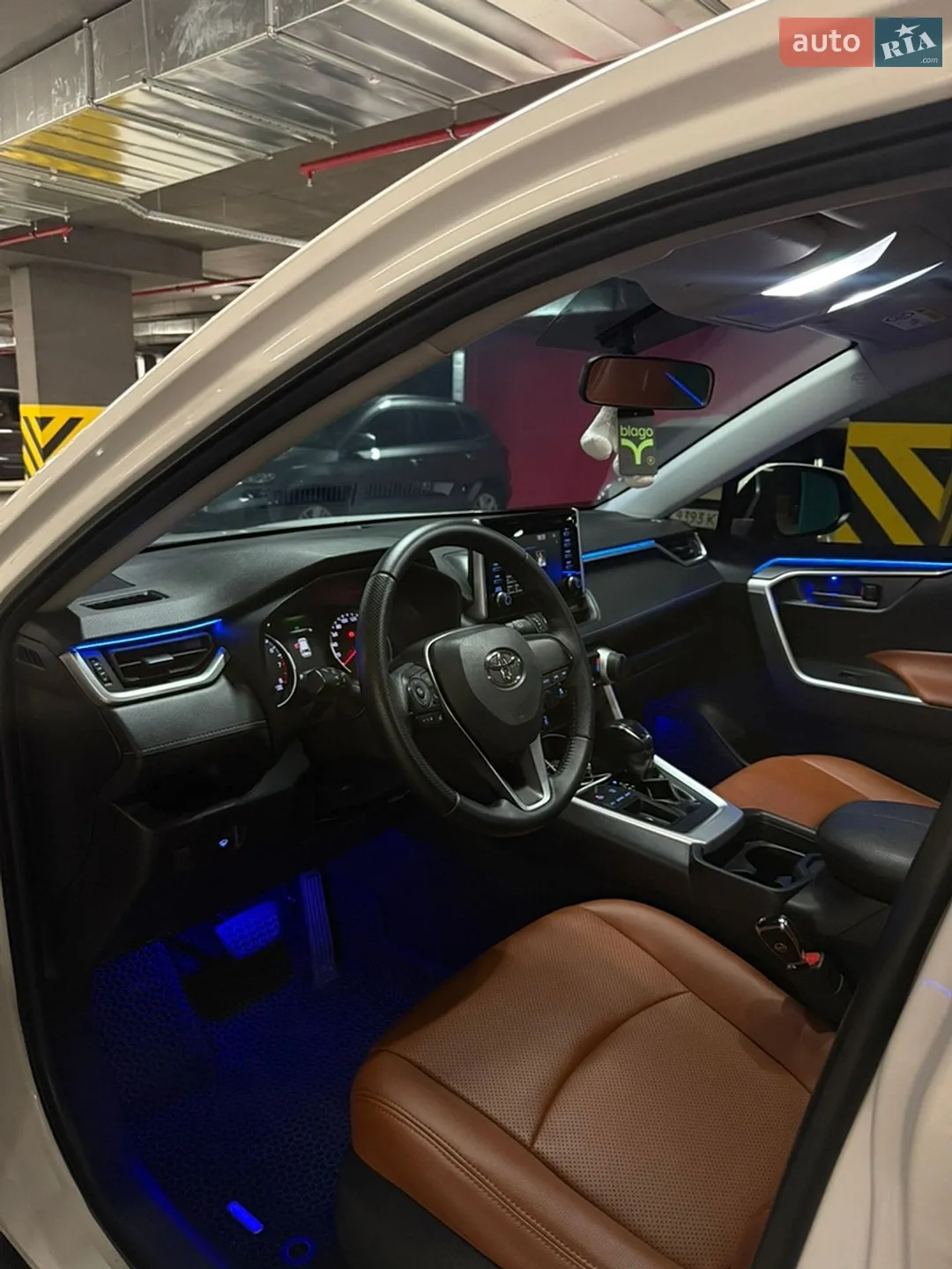 2018 Toyota RAV 4 - мініатюра 8