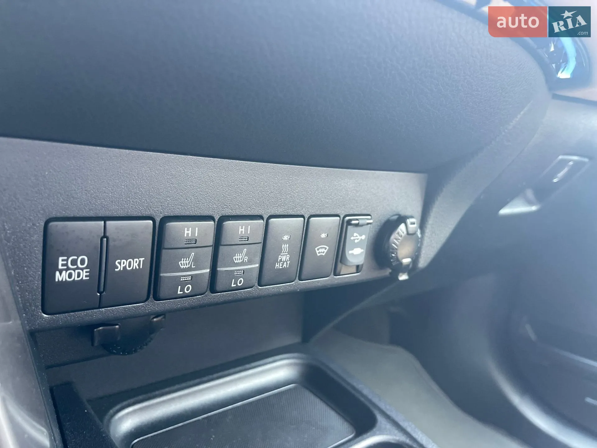2016 Toyota RAV 4 - мініатюра 15