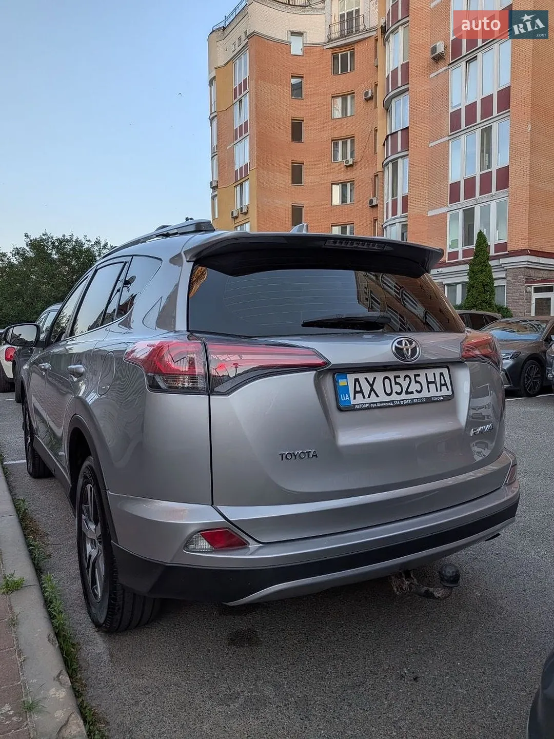 2017 Toyota RAV 4 - мініатюра 4