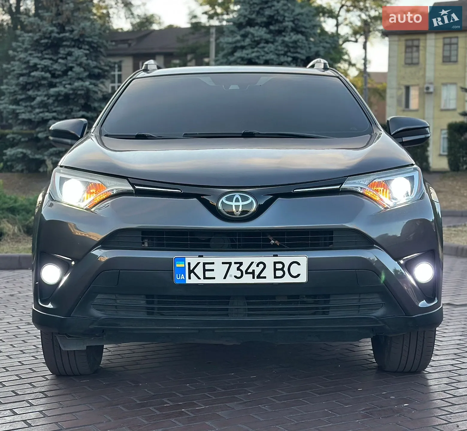 2017 Toyota RAV 4 - мініатюра 4