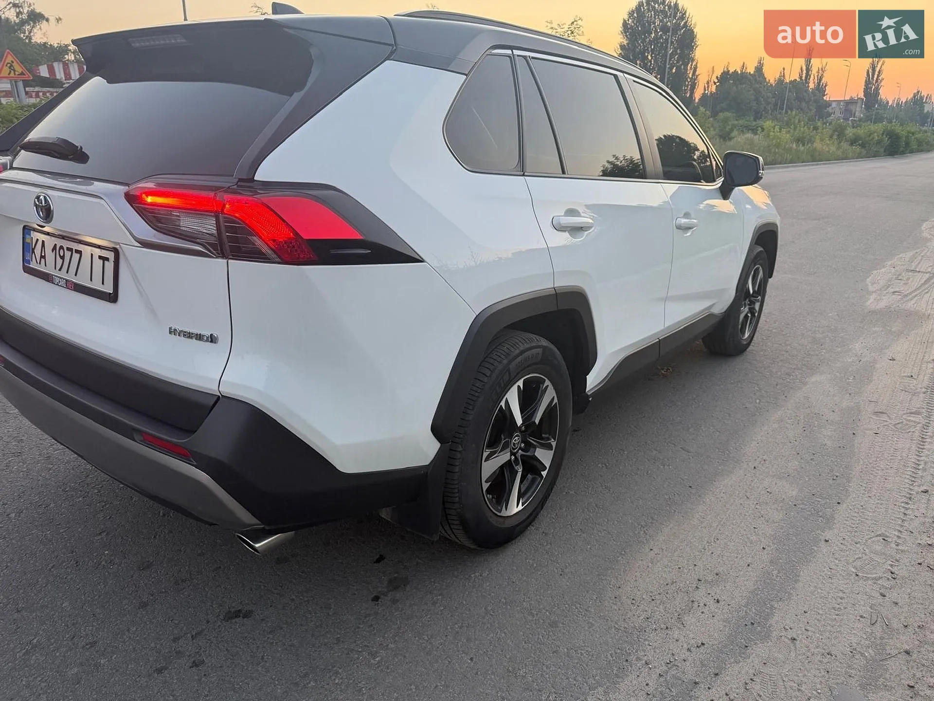 2022 Toyota RAV 4 - мініатюра 3