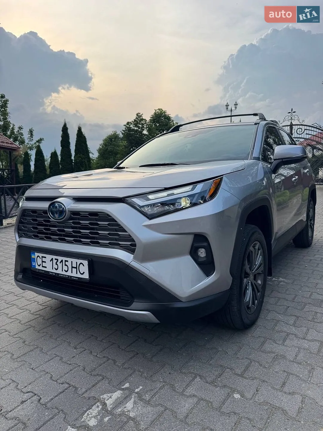 2023 Toyota RAV 4 - мініатюра 3