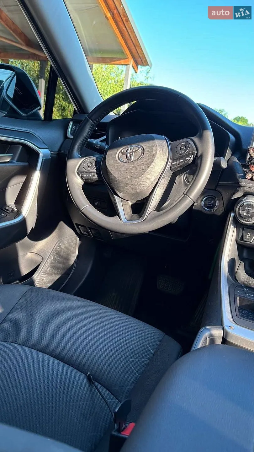 2019 Toyota RAV 4 - мініатюра 18