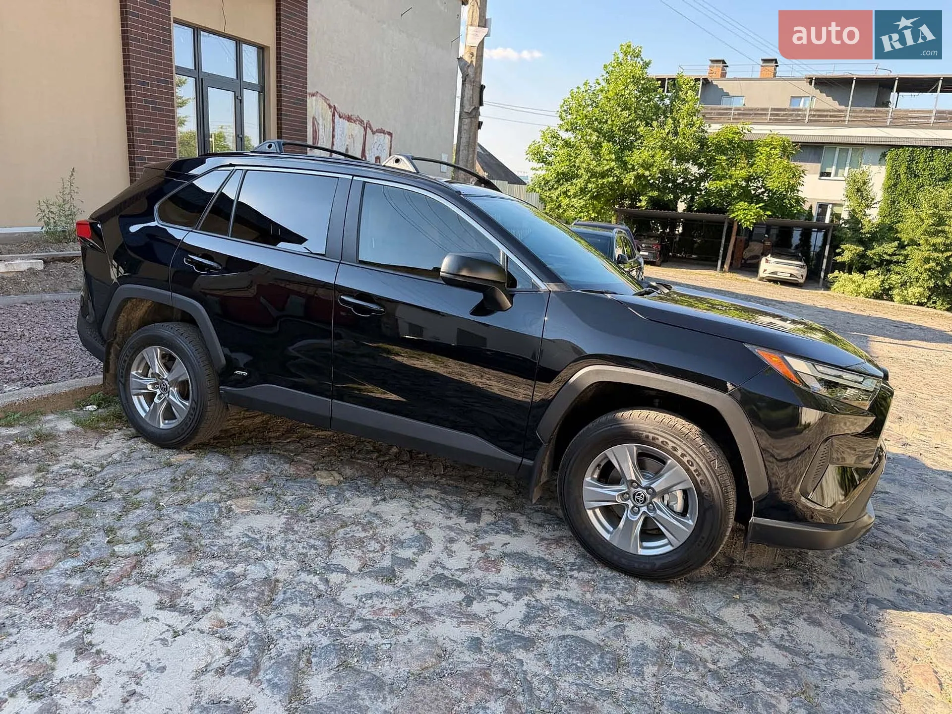 2025 Toyota RAV 4 - мініатюра 4