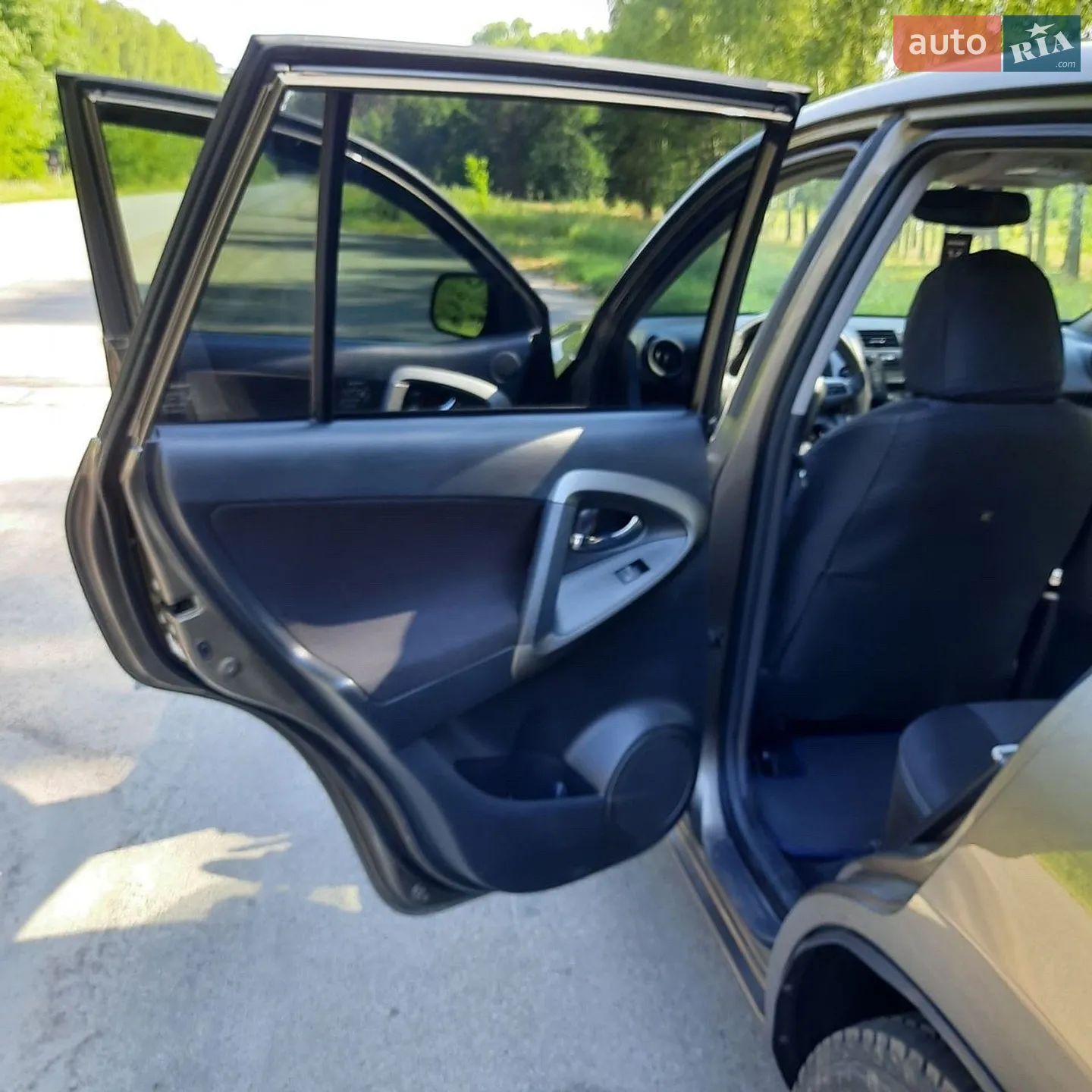 2010 Toyota RAV 4 - мініатюра 4