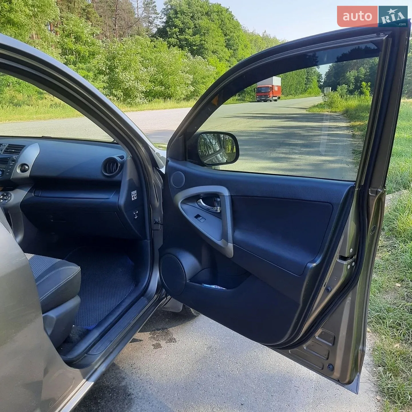 2010 Toyota RAV 4 - мініатюра 21
