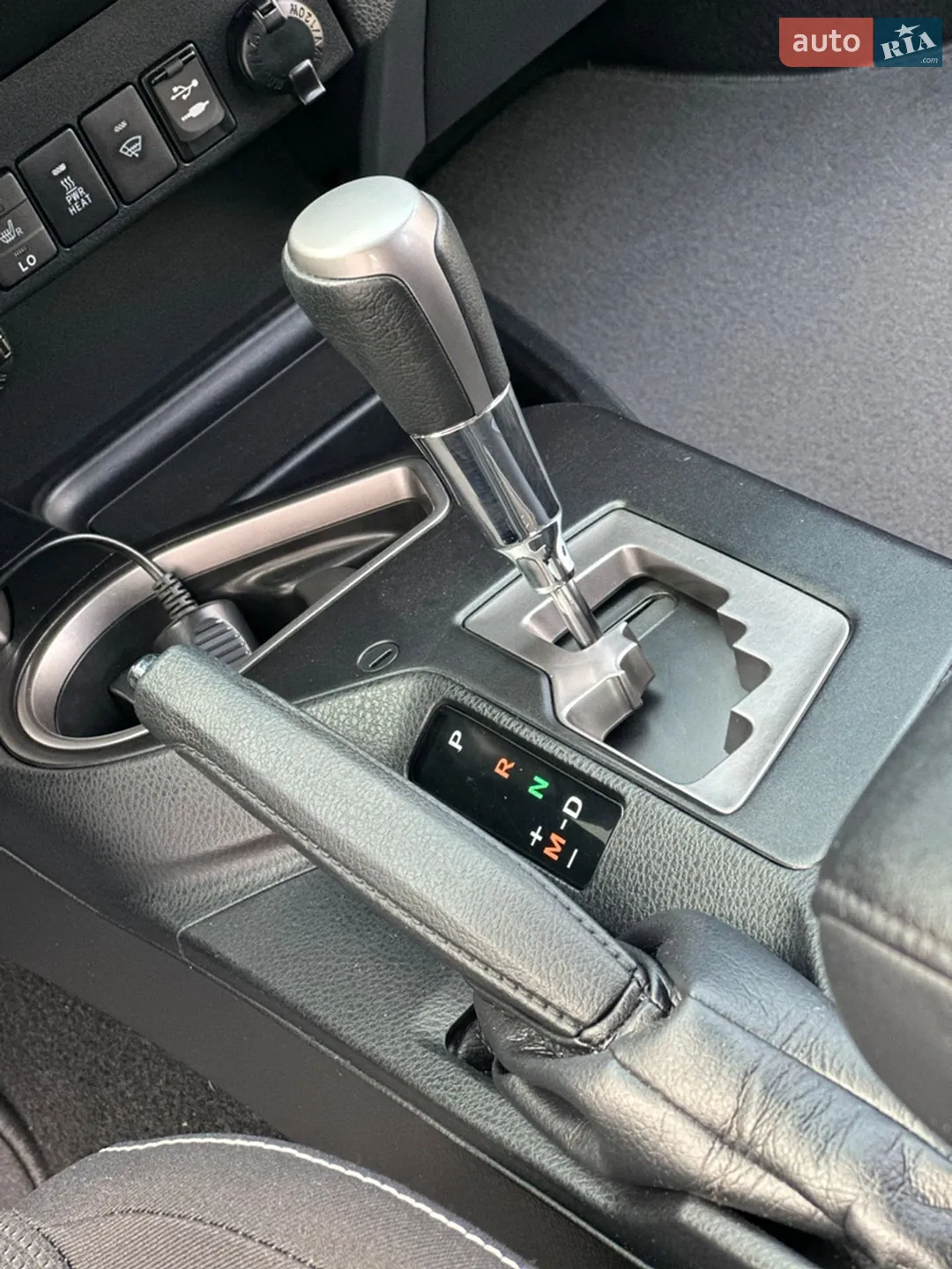 2017 Toyota RAV 4 - мініатюра 136