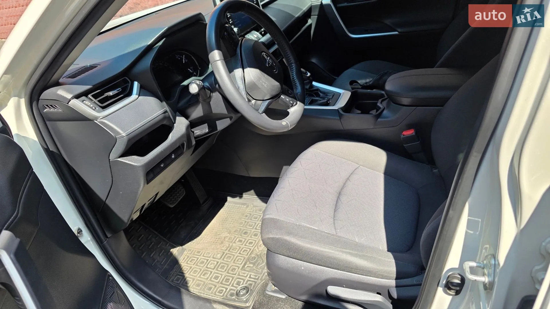 2019 Toyota RAV 4 - мініатюра 5