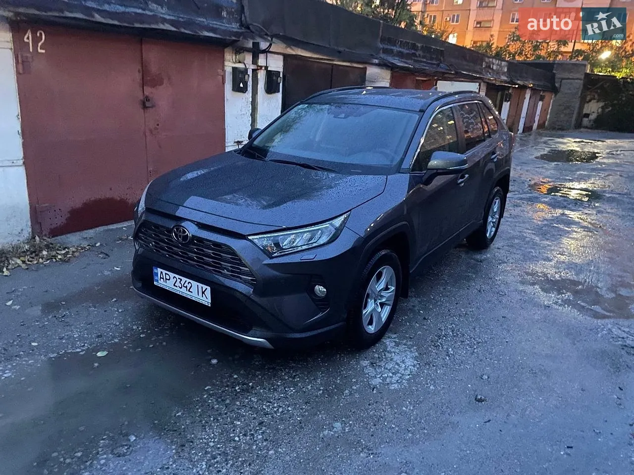 2020 Toyota RAV 4 - мініатюра 16