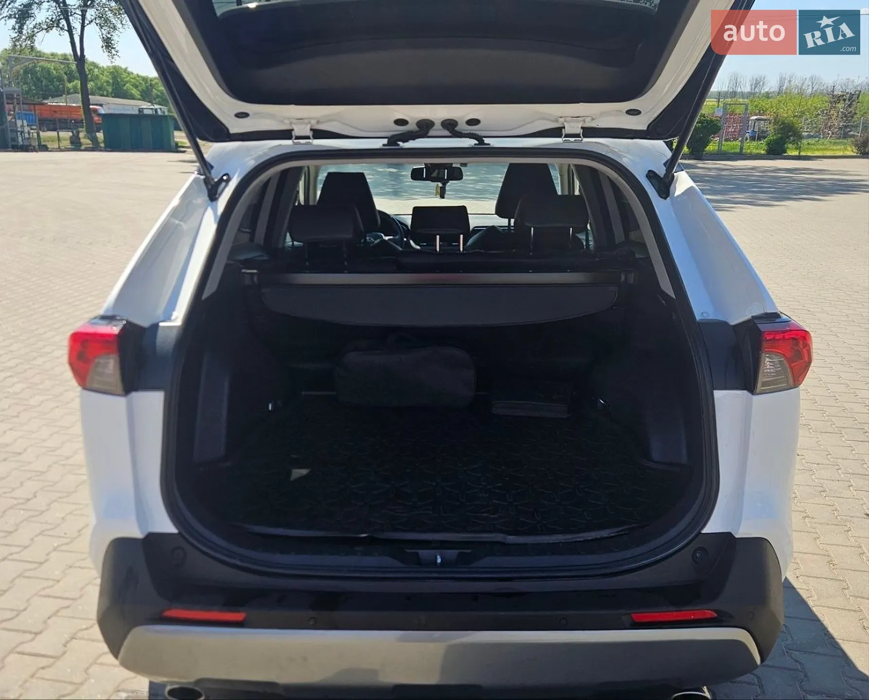 2021 Toyota RAV 4 - мініатюра 8