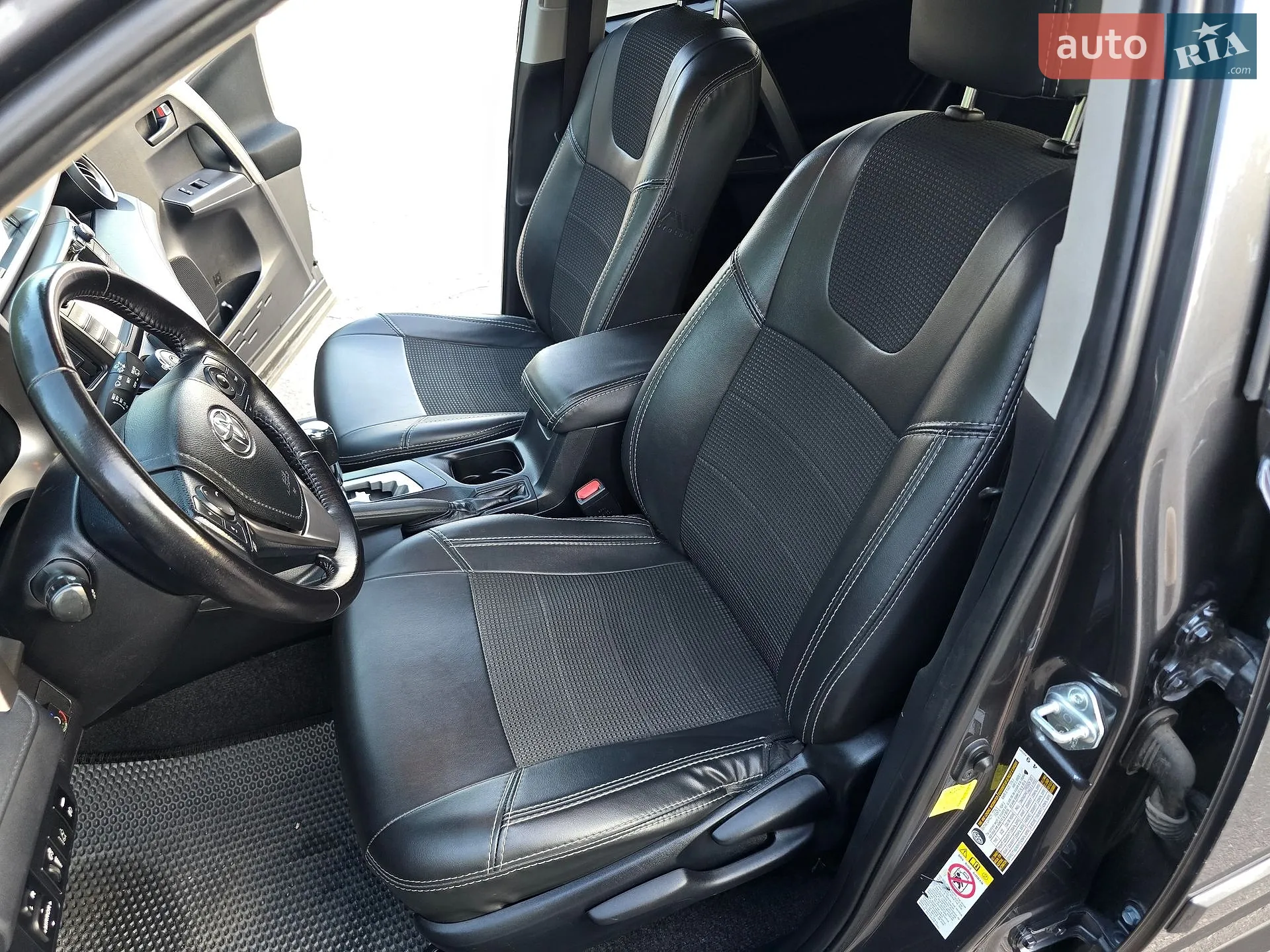 2017 Toyota RAV 4 - мініатюра 22