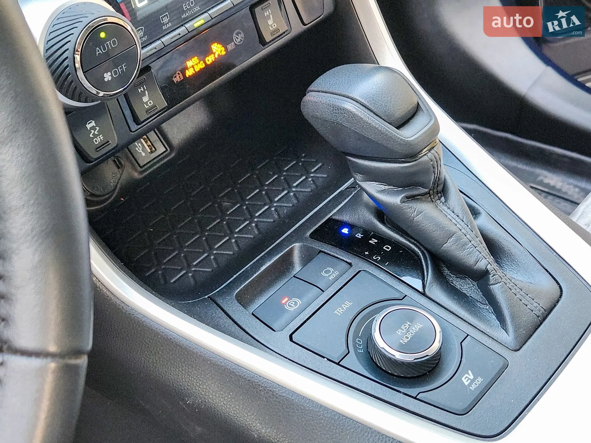 2024 Toyota RAV 4 - мініатюра 45