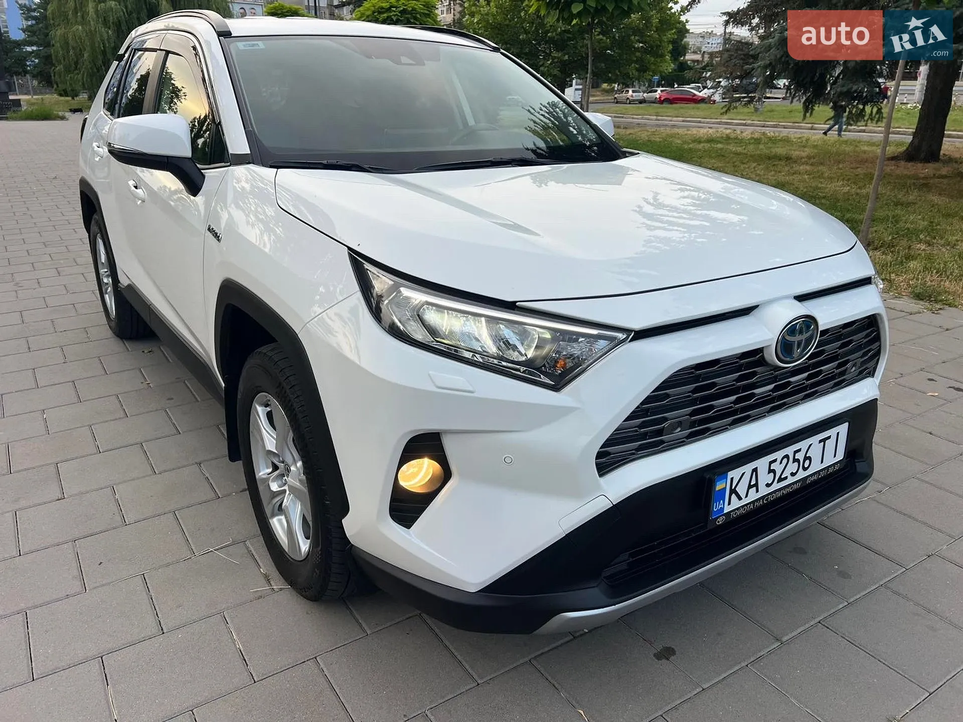 2020 Toyota RAV 4 - мініатюра 7