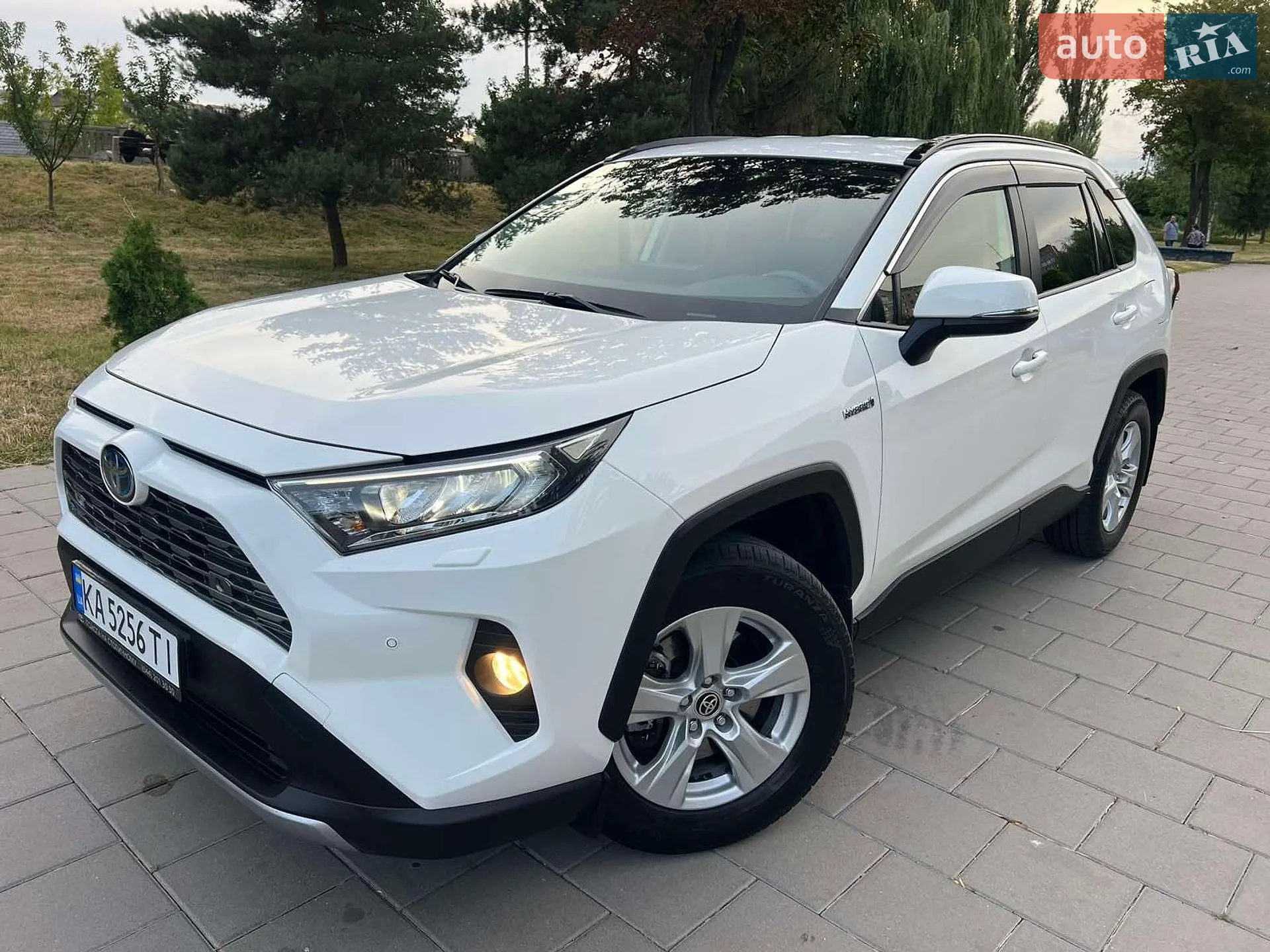 2020 Toyota RAV 4 - мініатюра 17