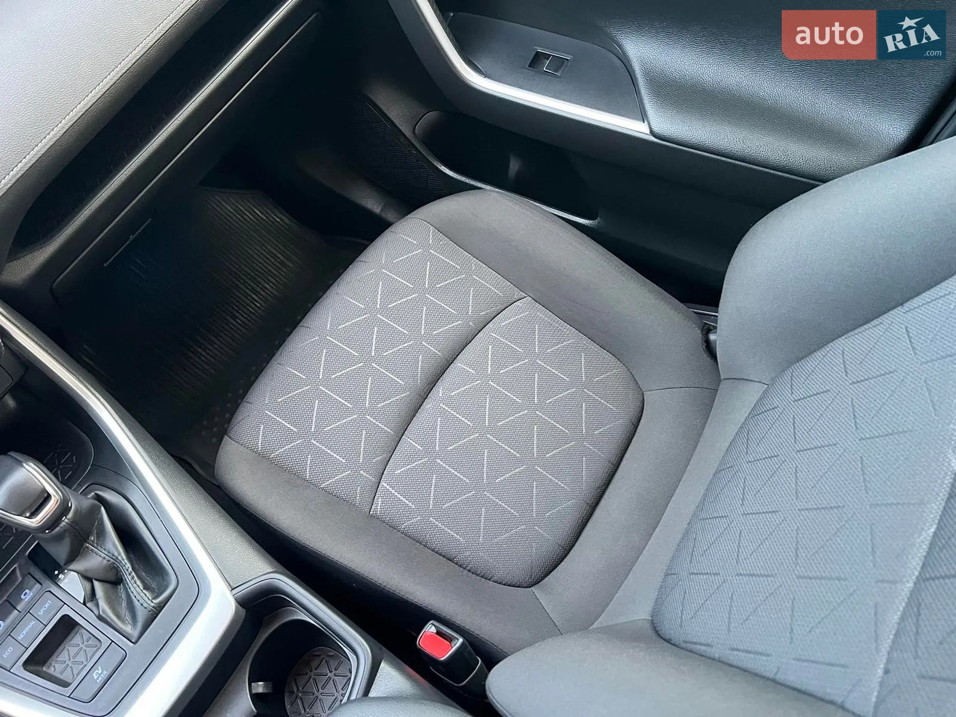 2020 Toyota RAV 4 - мініатюра 82