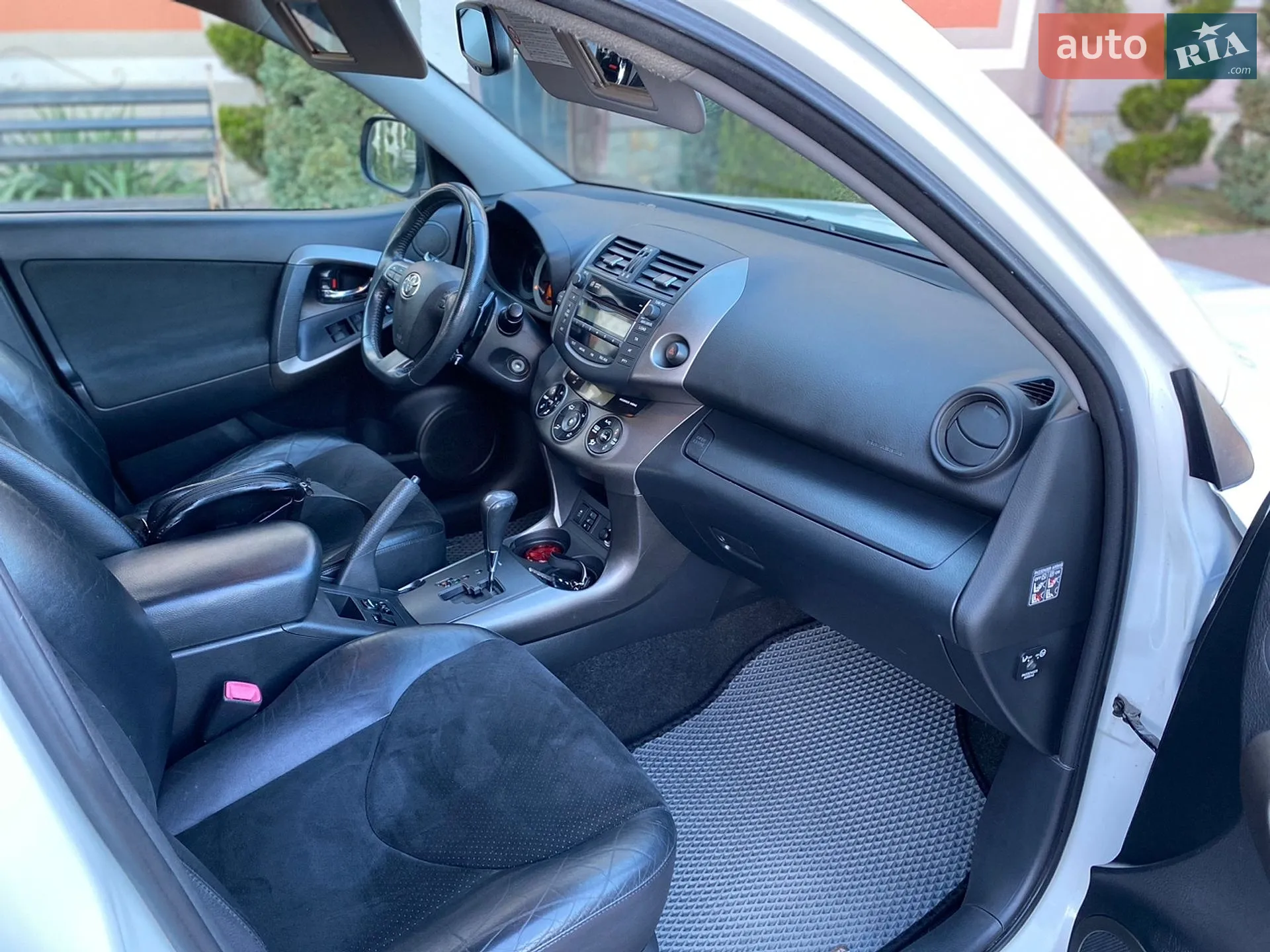 2011 Toyota RAV 4 - мініатюра 46