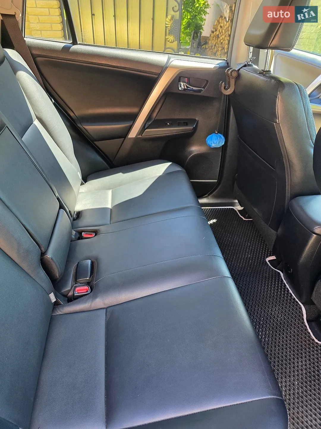 2018 Toyota RAV 4 - мініатюра 4