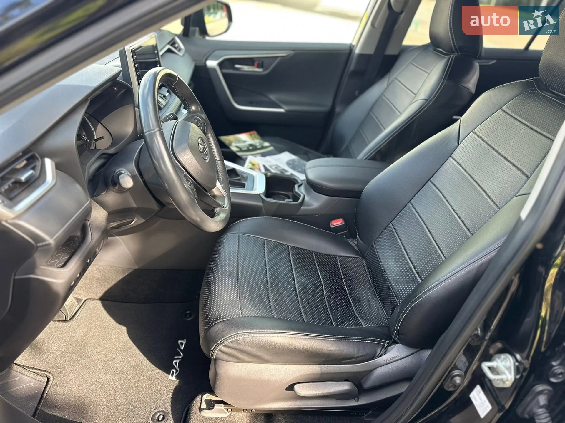 2022 Toyota RAV 4 - мініатюра 14