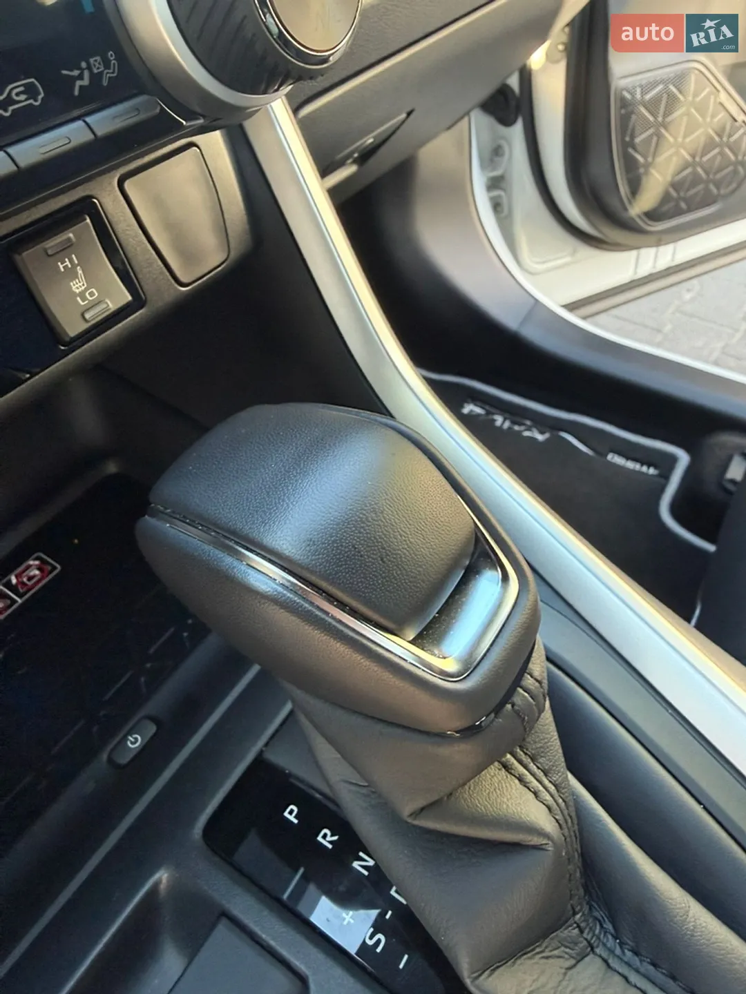 2025 Toyota RAV 4 - мініатюра 25