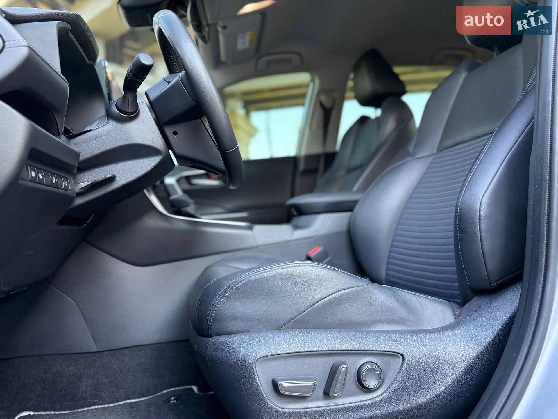 2024 Toyota RAV 4 - мініатюра 24