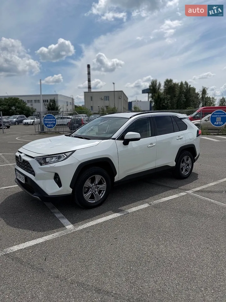 2022 Toyota RAV 4 - мініатюра 11