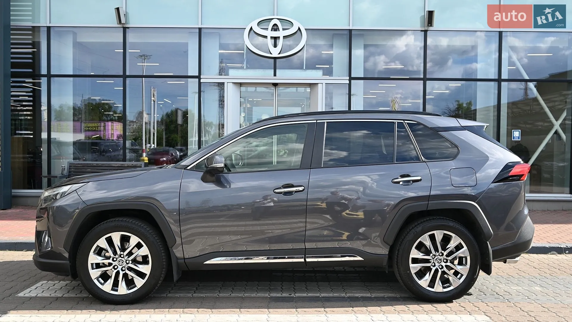 2022 Toyota RAV 4 - мініатюра 3