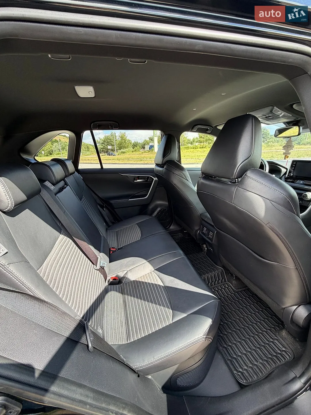 2022 Toyota RAV 4 - мініатюра 4