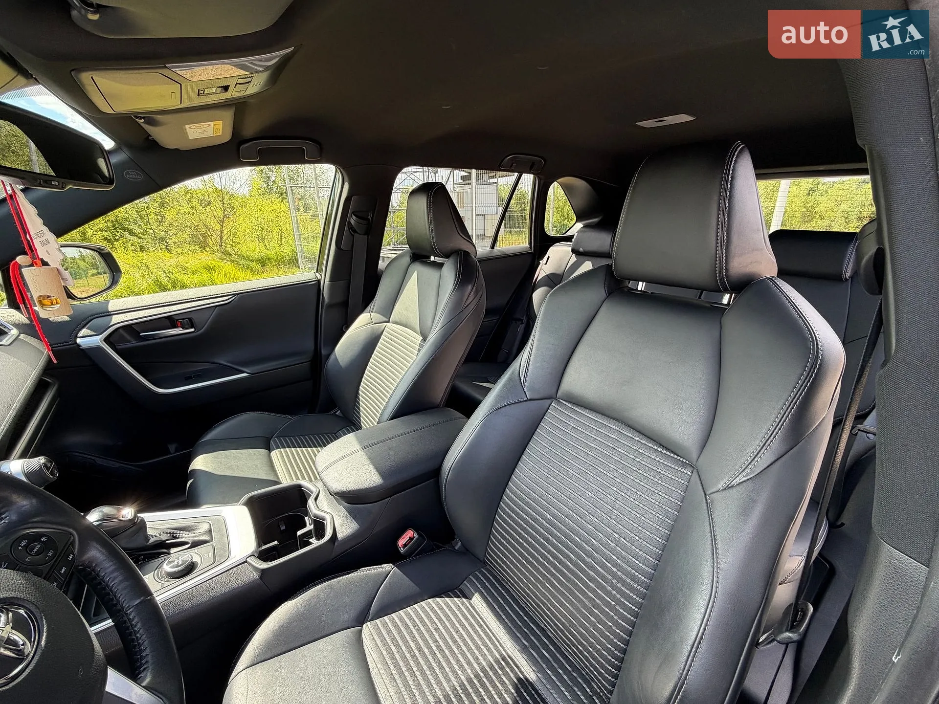 2022 Toyota RAV 4 - мініатюра 9
