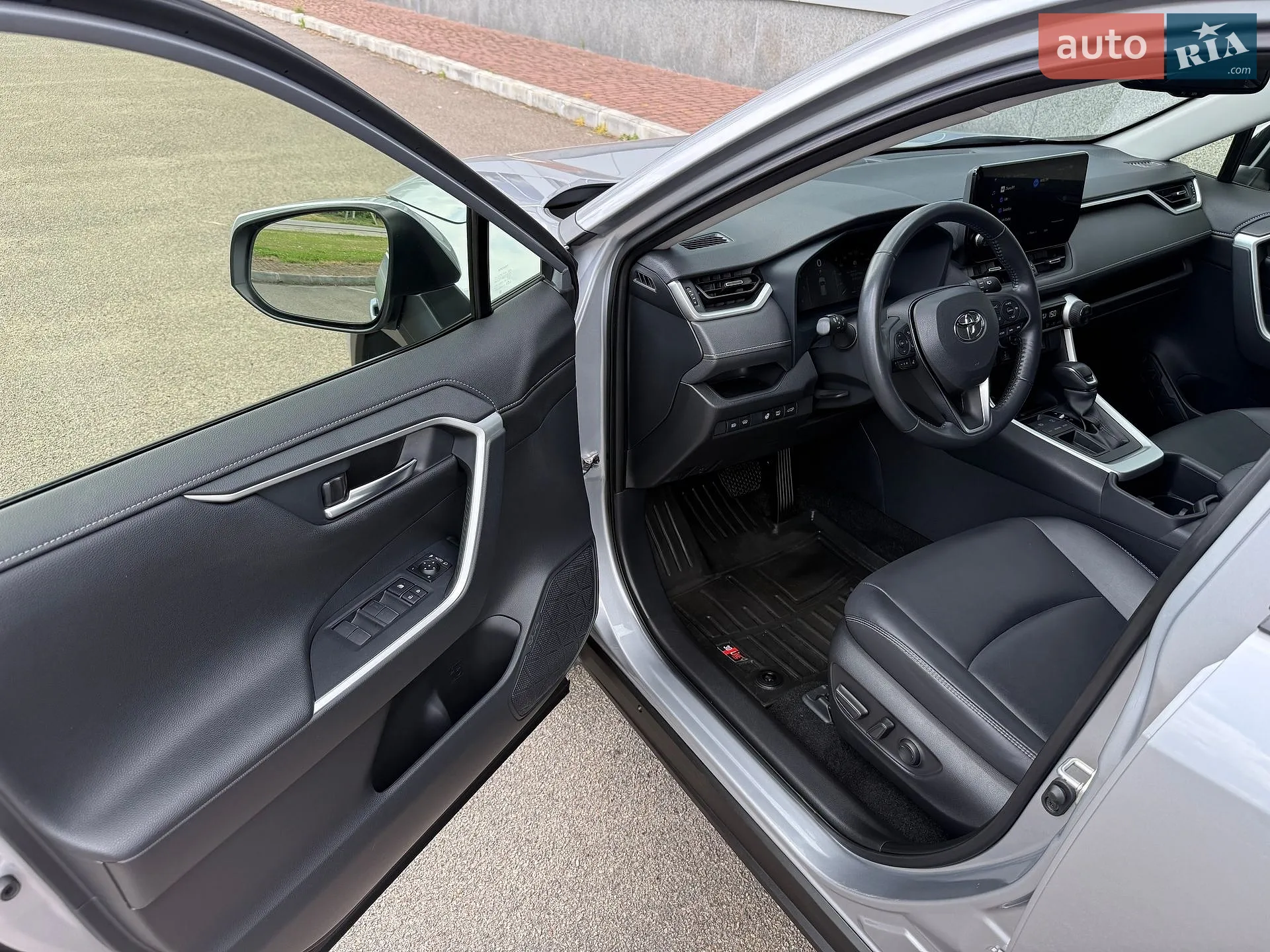 2023 Toyota RAV 4 - мініатюра 27