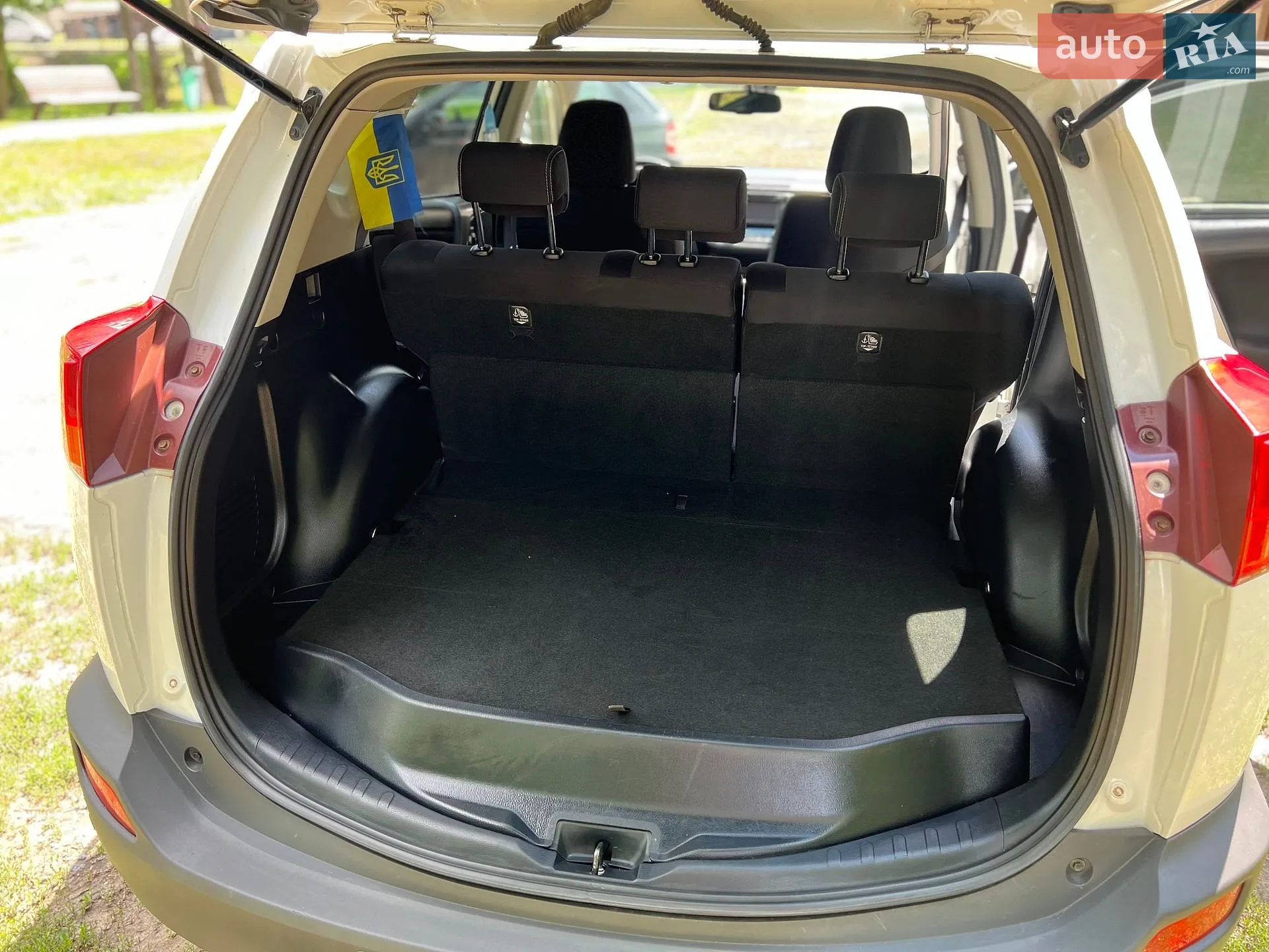 2013 Toyota RAV 4 - мініатюра 15