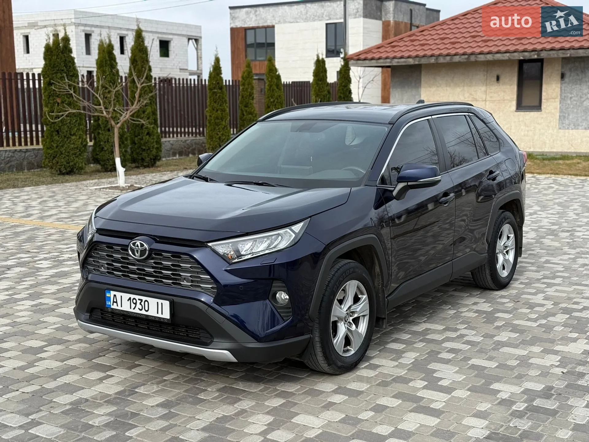 2019 Toyota RAV 4 - фото 1