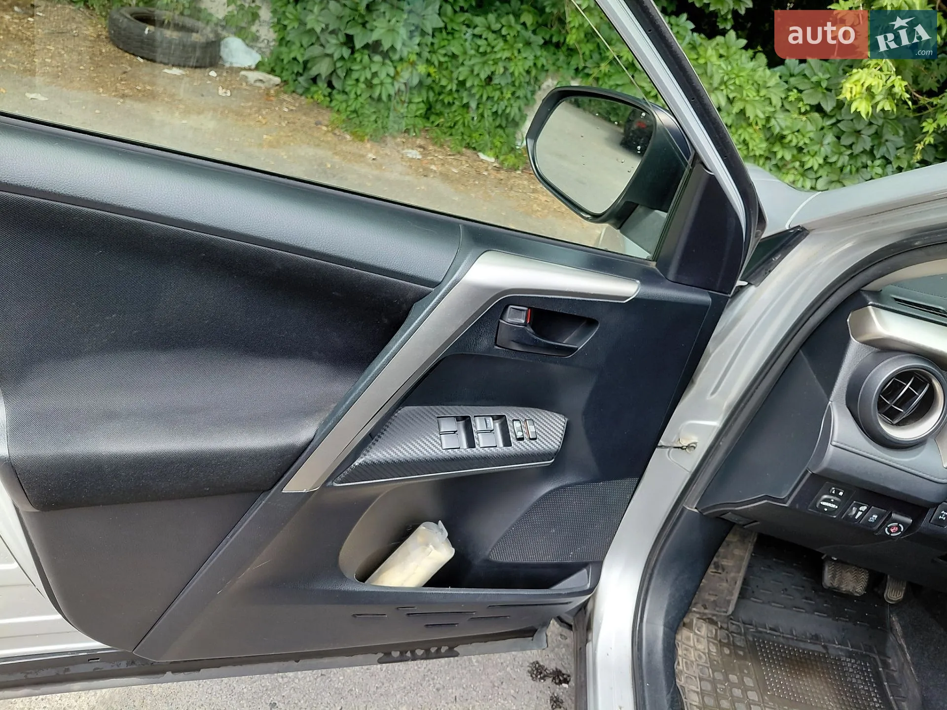 2015 Toyota RAV 4 - мініатюра 9