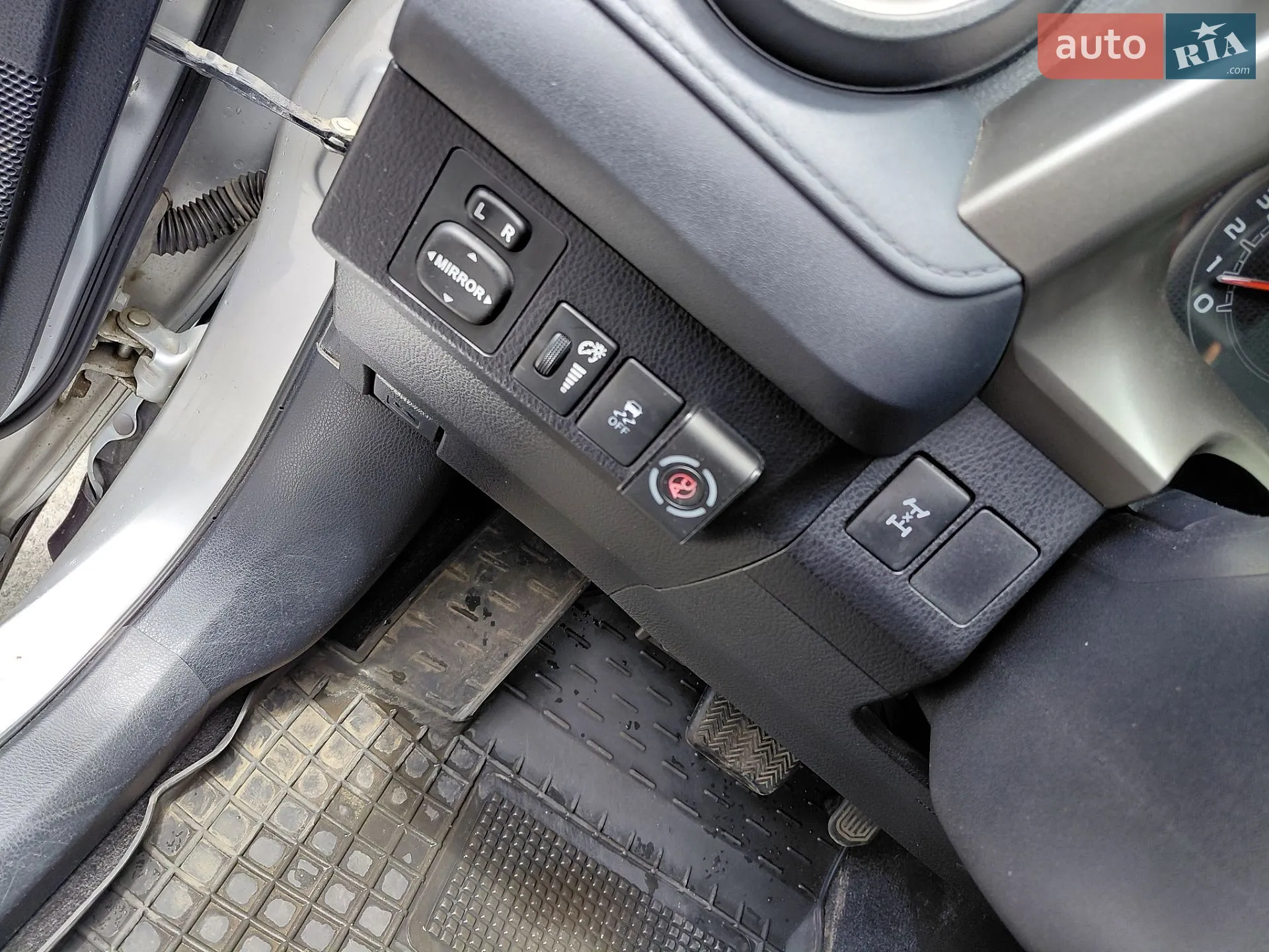 2015 Toyota RAV 4 - мініатюра 13