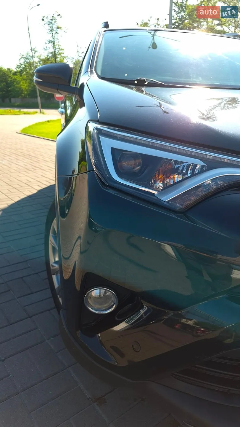 2017 Toyota RAV 4 - мініатюра 10