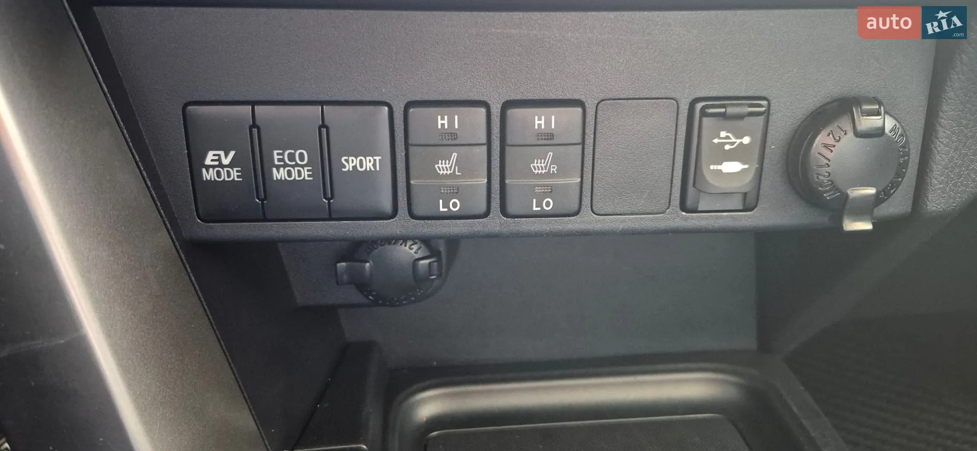 2017 Toyota RAV 4 - мініатюра 30