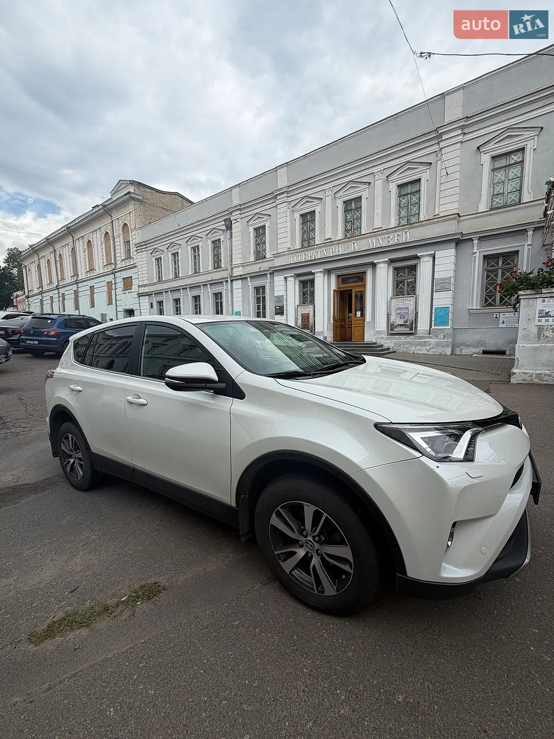 2017 Toyota RAV 4 - фото 1