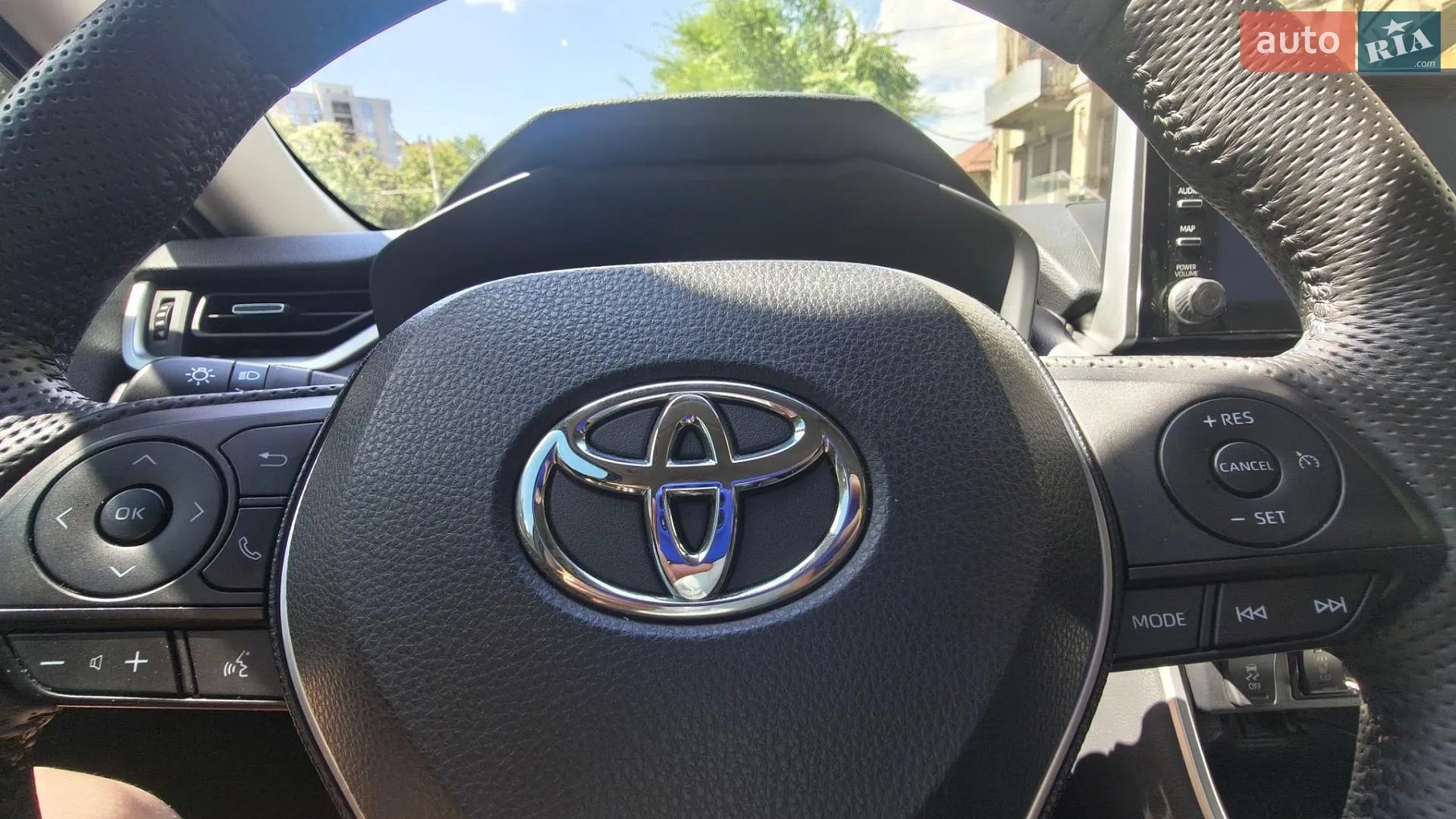 2019 Toyota RAV 4 - мініатюра 13